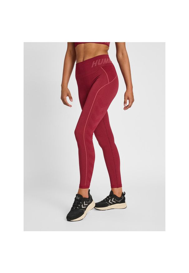 Legginsy bezszwowe damskie Hummel Christel. Kolor: czerwony. Materiał: materiał, dzianina, prążkowany. Wzór: jodełka. Sport: fitness