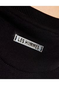 Les Hommes - LES HOMMES - Czarna bluza z kontrastowym nadrukiem. Okazja: na co dzień. Kolor: czarny. Materiał: jeans, bawełna. Długość rękawa: długi rękaw. Długość: długie. Wzór: nadruk. Styl: klasyczny, casual #3
