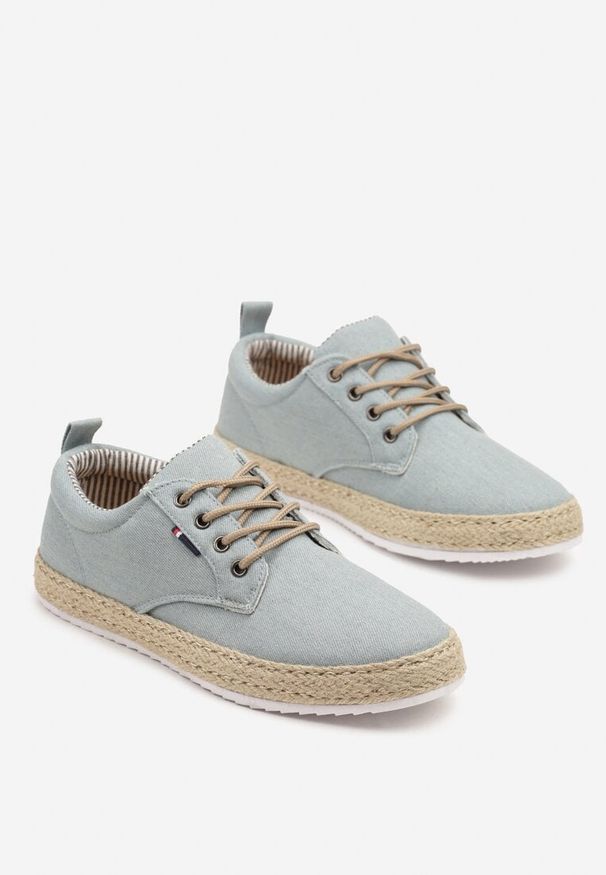 Born2be - Jasnoniebieskie Półbuty w Stylu Tenisówek z Plecioną Podeszwą Sarivaria. Okazja: na co dzień, na imprezę. Kolor: niebieski. Materiał: len, jeans. Szerokość cholewki: normalna. Wzór: aplikacja. Sezon: lato. Styl: sportowy, elegancki, casual