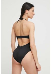 Calvin Klein jednoczęściowy strój kąpielowy kolor czarny miękka miseczka. Kolor: czarny. Materiał: materiał, dzianina, poliamid #2
