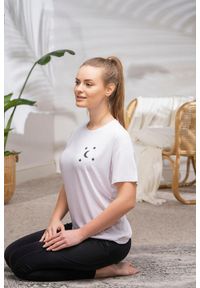 MOONHOLI - T-shirt do jogi Moonholi Moonstar z krótkim rękawem. Kolor: biały. Długość rękawa: krótki rękaw. Długość: krótkie. Sport: joga i pilates