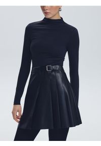 Reserved - Spódnica mini z imitacji skóry - czarny. Kolor: czarny. Materiał: skóra #1