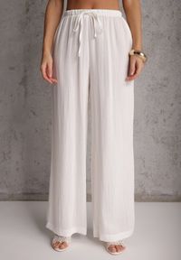 Renee - Białe Spodnie Wide Leg High Waist z Wiskozy Terilinae. Okazja: na co dzień. Stan: podwyższony. Kolor: biały. Materiał: wiskoza. Wzór: haft. Styl: casual #4