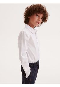 Reserved - Elegancka koszula slim fit - biały. Kolor: biały. Materiał: bawełna, tkanina. Styl: elegancki #1