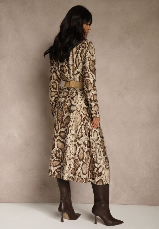 Renee - Brązowa Koszulowa Sukienka Snake Print z Wiskozą i Paskiem Bririn. Okazja: na co dzień. Kolor: brązowy. Materiał: wiskoza. Wzór: nadruk. Typ sukienki: koszulowe. Styl: casual