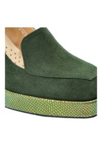 Zielone Półbuty Armodo Damskie Eleganckie Buty. Zapięcie: bez zapięcia. Kolor: zielony. Szerokość cholewki: normalna. Wzór: aplikacja. Materiał: zamsz, skóra. Sezon: wiosna. Obcas: na obcasie. Styl: elegancki. Wysokość obcasa: średni #3