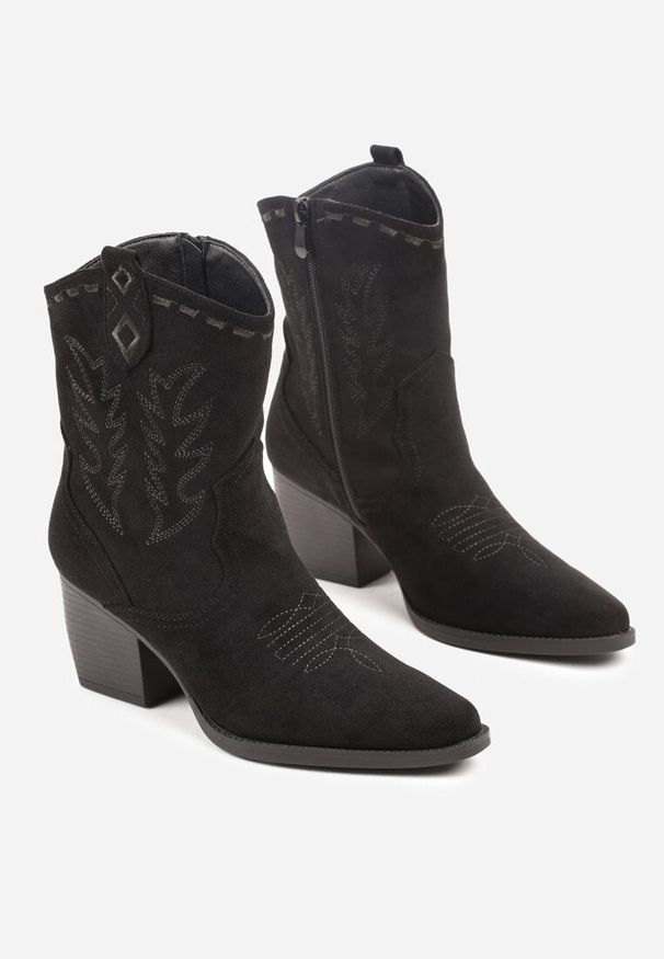Born2be - Czarne Botki na Stożkowym Obcasie Typu Kowbojki z Haftem Falarosa. Okazja: na co dzień. Kolor: czarny. Wzór: haft. Obcas: na obcasie. Styl: casual, elegancki. Wysokość obcasa: średni