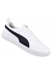 Buty do chodzenia męskie Puma Rickie. Zapięcie: sznurówki. Kolor: biały. Materiał: materiał, syntetyk. Szerokość cholewki: normalna. Sport: turystyka piesza