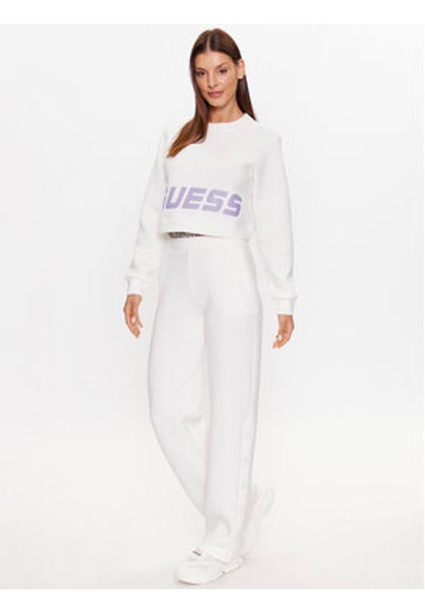 Guess Bluza V3YQ02 K7UW2 Biały Oversize. Kolor: biały. Materiał: wiskoza