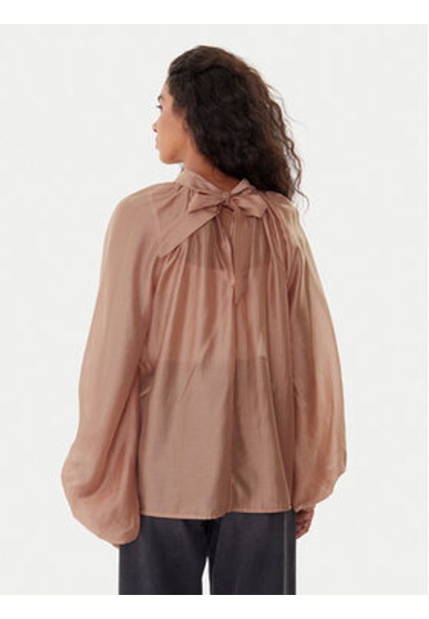 ViCOLO Bluzka TF0314 Brązowy Regular Fit. Kolor: brązowy. Materiał: syntetyk