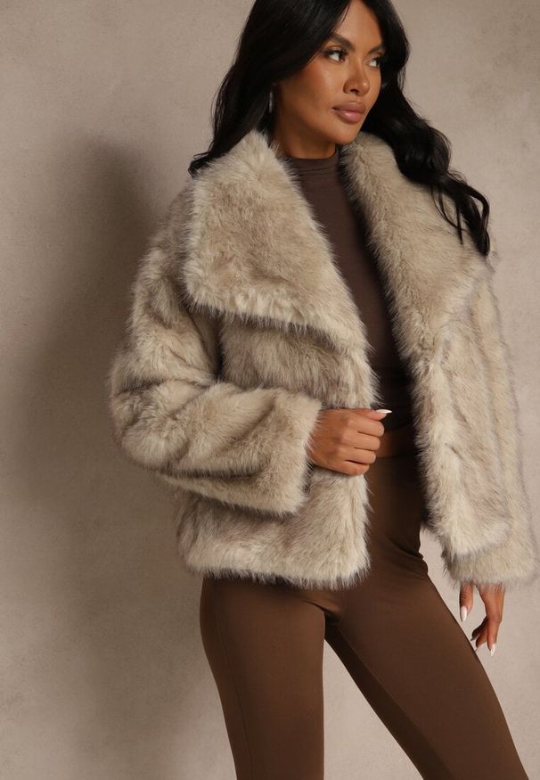 Renee - Ciemnobeżowa Kurtka Futrzana Ozdobiona Kołnierzem Avelire. Okazja: na co dzień. Kolor: beżowy. Materiał: futro. Wzór: aplikacja. Styl: elegancki, casual