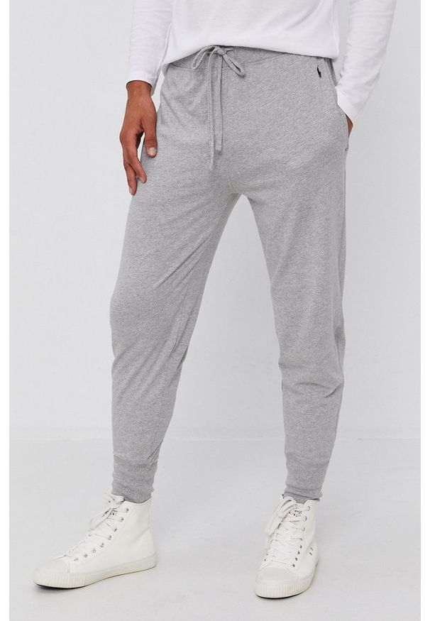 Polo Ralph Lauren Spodnie 714844763001 męskie kolor szary gładkie. Kolor: szary. Wzór: gładki