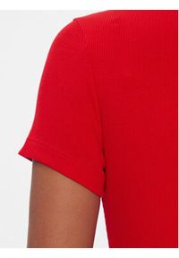 Tommy Jeans T-Shirt Badge DW0DW17881 Czerwony Slim Fit. Kolor: czerwony. Materiał: bawełna #5