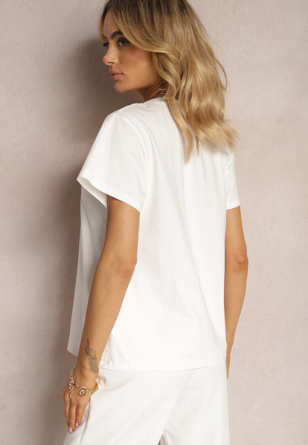 Renee - Biały T-shirt z Bawełny Ozdobiony Cyrkoniami Askadia. Kolor: biały. Materiał: bawełna. Wzór: aplikacja. Styl: glamour
