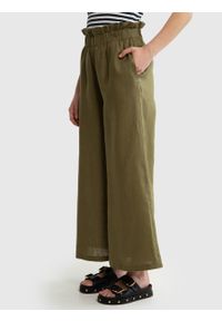 Big-Star - Lniane spodnie damskie paperbag z szeroką nogawką khaki Dorona 303. Kolor: zielony. Materiał: len. Styl: elegancki