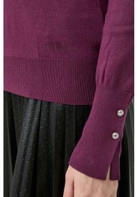 Guess sweter damski kolor fioletowy lekki z golfem. Typ kołnierza: golf. Kolor: fioletowy. Materiał: dzianina. Wzór: gładki #2