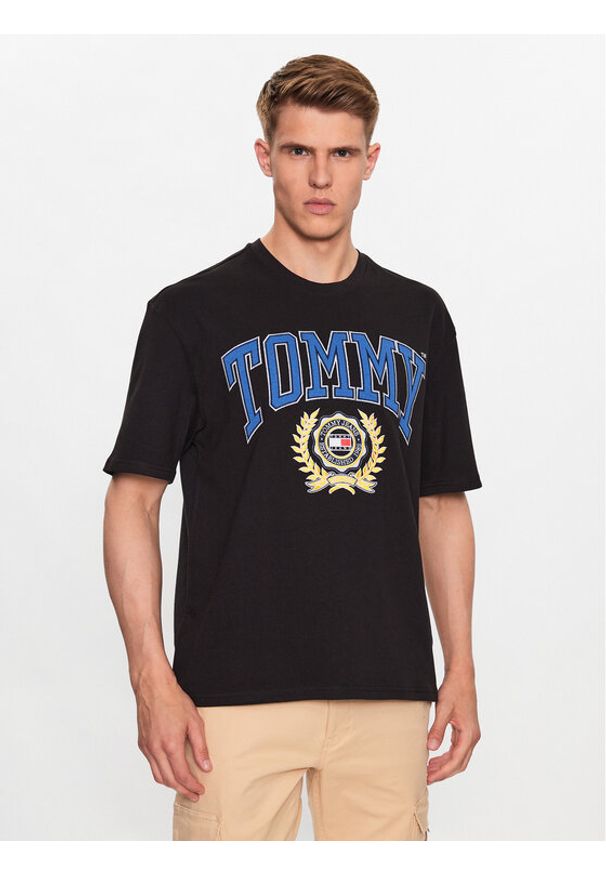 Tommy Jeans T-Shirt DM0DM16832 Czarny Relaxed Fit. Kolor: czarny. Materiał: bawełna