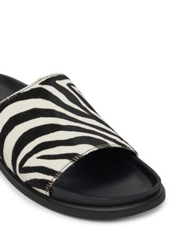 Vagabond Shoemakers Klapki Effie 5922-461-87 Biały. Kolor: biały. Materiał: skóra