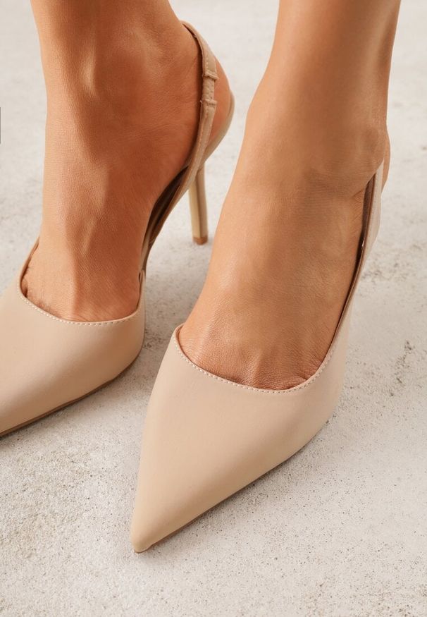 Renee - Beżowe Casualowe Sandały na Szpilce Typu Slingback Lamigonia. Okazja: na co dzień. Kolor: beżowy. Obcas: na szpilce. Styl: casual