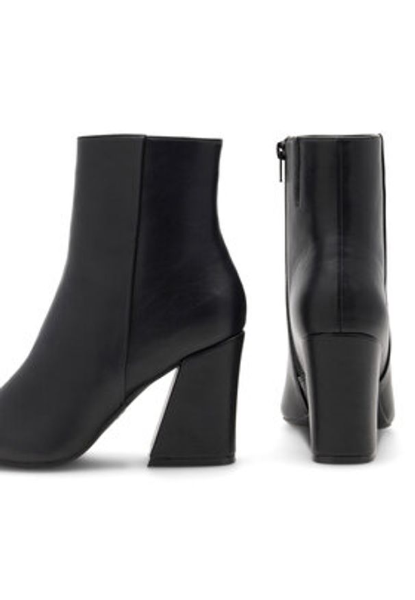 Nine West Botki SATI 13196A Czarny. Kolor: czarny. Materiał: syntetyk