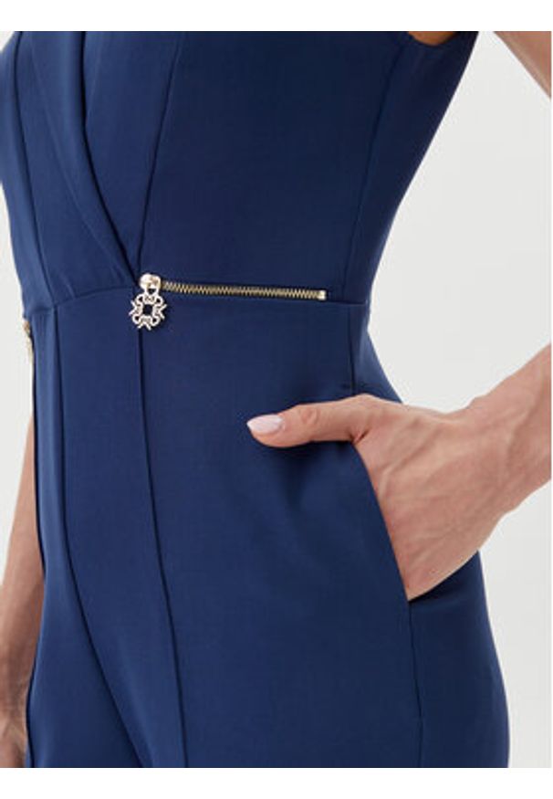 Rinascimento Kombinezon CFC0123770003 Niebieski Regular Fit. Kolor: niebieski. Materiał: syntetyk