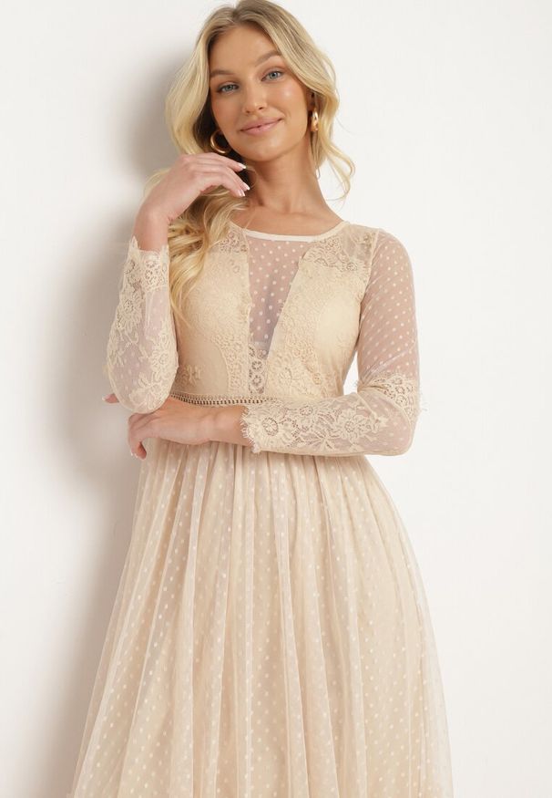 Born2be - Ciemnobeżowa Sukienka Maxi o Rozkloszowanym Fasonie z Ozdobną Koronką i Tiulem Steilla. Kolor: beżowy. Materiał: tiul, koronka. Wzór: koronka. Długość: maxi