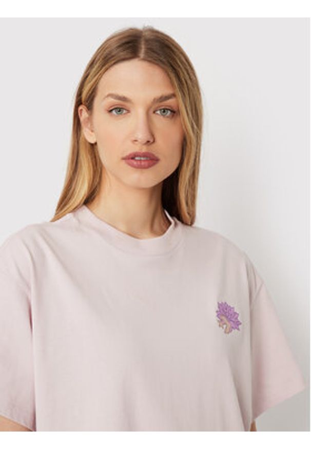 Converse T-Shirt Desert Rave 10024662-A03 Różowy Loose Fit. Kolor: różowy. Materiał: bawełna