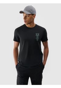 4f - 4F T-shirt regular z nadrukiem męski - czarny M. Okazja: na co dzień. Kolor: czarny. Materiał: bawełna, jersey, dzianina. Wzór: nadruk. Styl: sportowy, klasyczny, casual