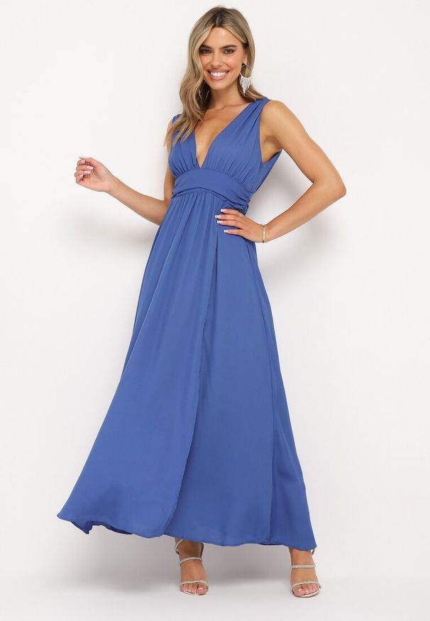 Born2be - Niebieska Rozkloszowana Sukienka na Ramiączkach Seraphineme. Kolor: niebieski. Długość rękawa: na ramiączkach. Styl: elegancki