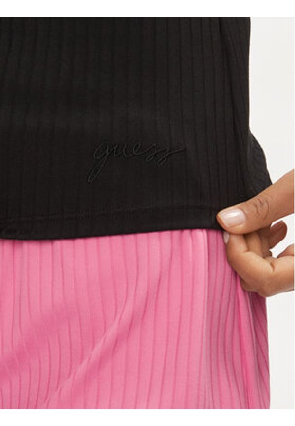 Guess Top O4GP10 KBXB2 Czarny Slim Fit. Kolor: czarny. Materiał: syntetyk
