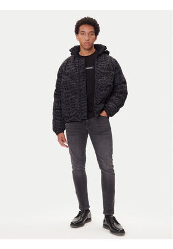 Versace Jeans Kurtka zimowa 79GAUD04 Czarny Regular Fit. Kolor: czarny. Materiał: syntetyk. Sezon: zima