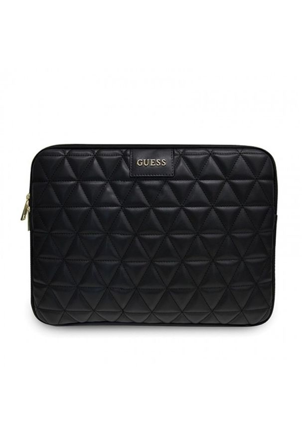 Guess Quilted Computer Sleeve 13" czarne. Kolor: czarny. Materiał: skóra ekologiczna. Wzór: aplikacja