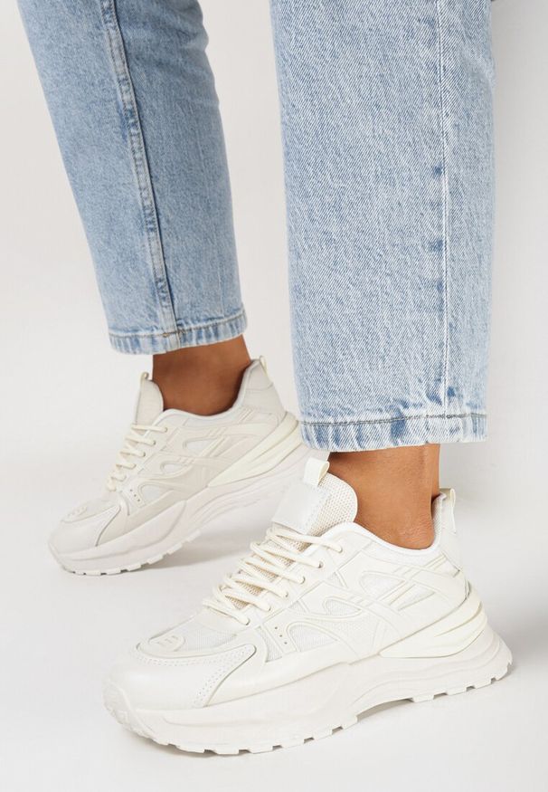 Born2be - Beżowe Sneakersy na Grubej Podeszwie z Ekoskóry ze Sznurowaniem Giaina. Kolor: beżowy