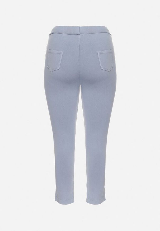 Born2be - Jasnoniebieskie Spodnie Skinny ze Sznurkiem w Pasie i Kieszeniami Irfana. Okazja: na co dzień. Kolor: niebieski. Styl: casual, elegancki