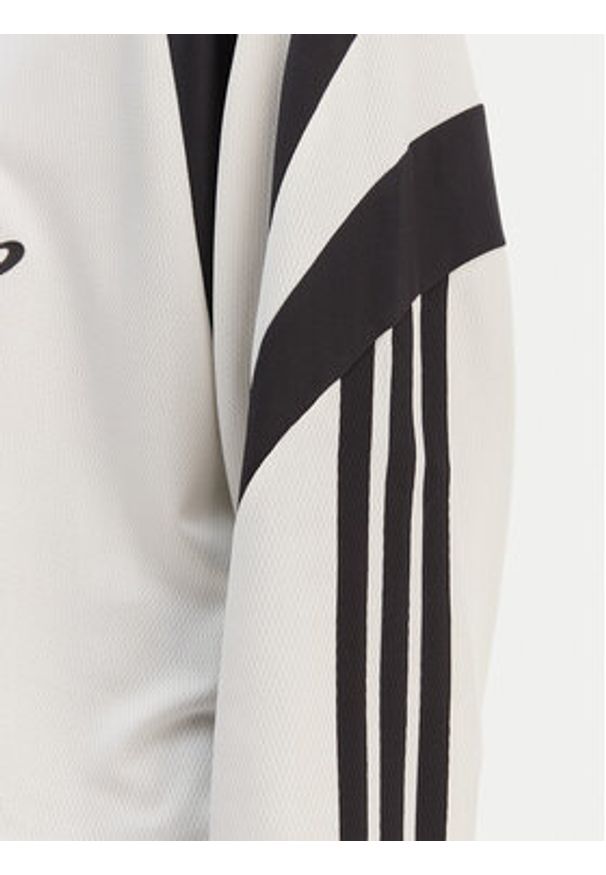 Adidas - adidas Bluzka House Of Tiro KC4007 Biały Loose Fit. Kolor: biały. Materiał: syntetyk