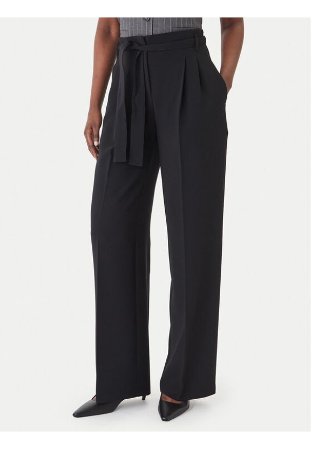 BOSS - Boss Spodnie materiałowe Tapiana 50479405 Czarny Relaxed Fit. Kolor: czarny. Materiał: syntetyk