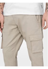 Only & Sons Spodnie materiałowe Cam 22016687 Beżowy Tapered Fit. Kolor: beżowy. Materiał: bawełna