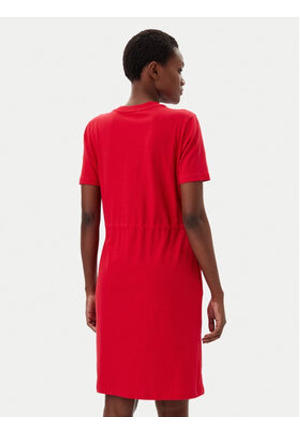 TOMMY HILFIGER - Tommy Hilfiger Sukienka codzienna WW0WW45529 Czerwony Regular Fit. Okazja: na co dzień. Kolor: czerwony. Materiał: bawełna. Typ sukienki: proste. Styl: casual
