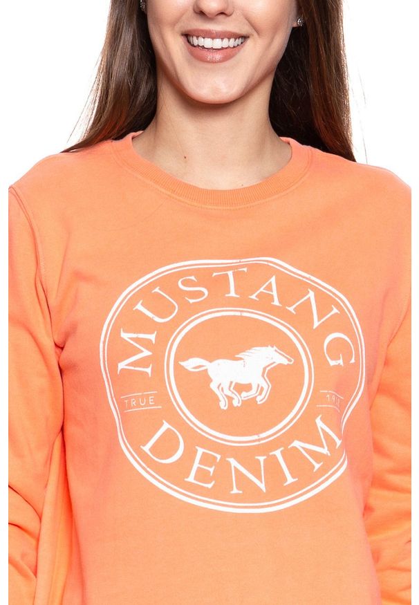 Mustang - BLUZA MUSTANG DAMSKA Bea C Print 1009102 8139. Wzór: nadruk