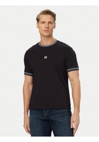 Armani Exchange T-Shirt XM002451 AF10356 UB101 Granatowy Regular Fit. Kolor: niebieski. Materiał: bawełna #1
