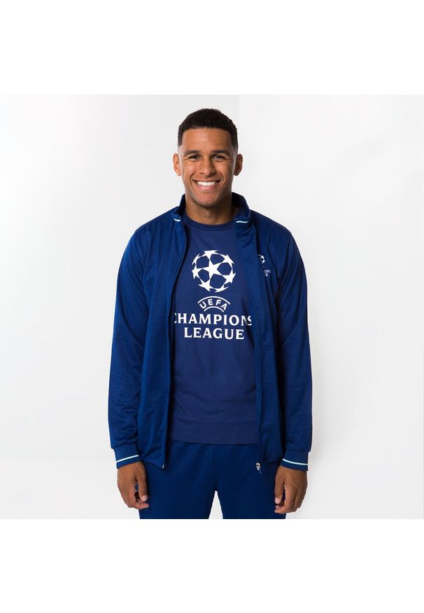 CHAMPIONS LEAGUE - koszulka UEFA Champions League. Kolor: niebieski. Materiał: bawełna. Sport: piłka nożna