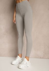 Renee - Jasnoszare Legginsy z Ozdobnymi Przeszyciami z Efektem Modelowania Carittia. Okazja: na co dzień. Kolor: szary. Długość: długie. Styl: elegancki, casual #3