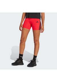Adidas - Szorty Essentials 3-Stripes High Waisted Biker. Kolor: czerwony, wielokolorowy, czarny. Materiał: bawełna. Sport: kolarstwo, fitness #1