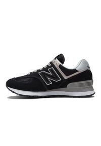 Buty New Balance sneakersy M WL574EVB czarne. Okazja: na co dzień. Kolor: czarny. Materiał: materiał, zamsz, skóra, guma. Szerokość cholewki: normalna. Model: New Balance 574 #2
