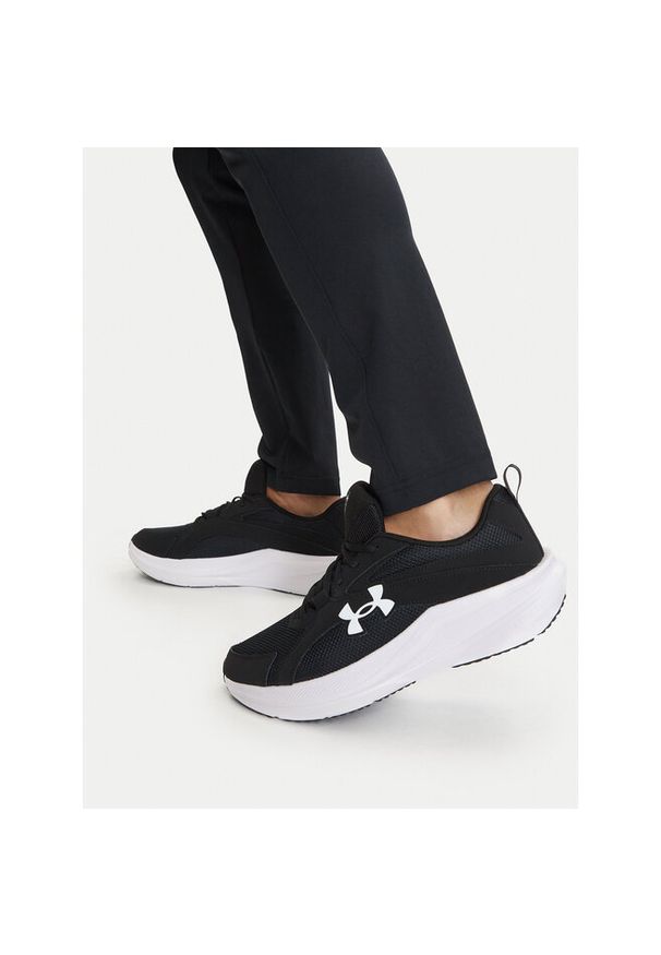 Buty do biegania Under Armour. Kolor: czarny