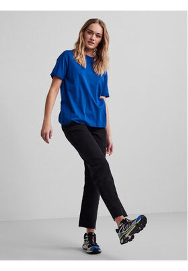 Pieces T-Shirt Ria 17086970 Niebieski Regular Fit. Kolor: niebieski. Materiał: bawełna