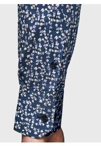 Pako Lorente - PAKO LORENTE - Granatowa koszula męska w kwiaty. Okazja: na co dzień. Kolor: niebieski. Materiał: elastan, bawełna. Długość rękawa: długi rękaw. Długość: długie. Wzór: kwiaty. Styl: casual #9