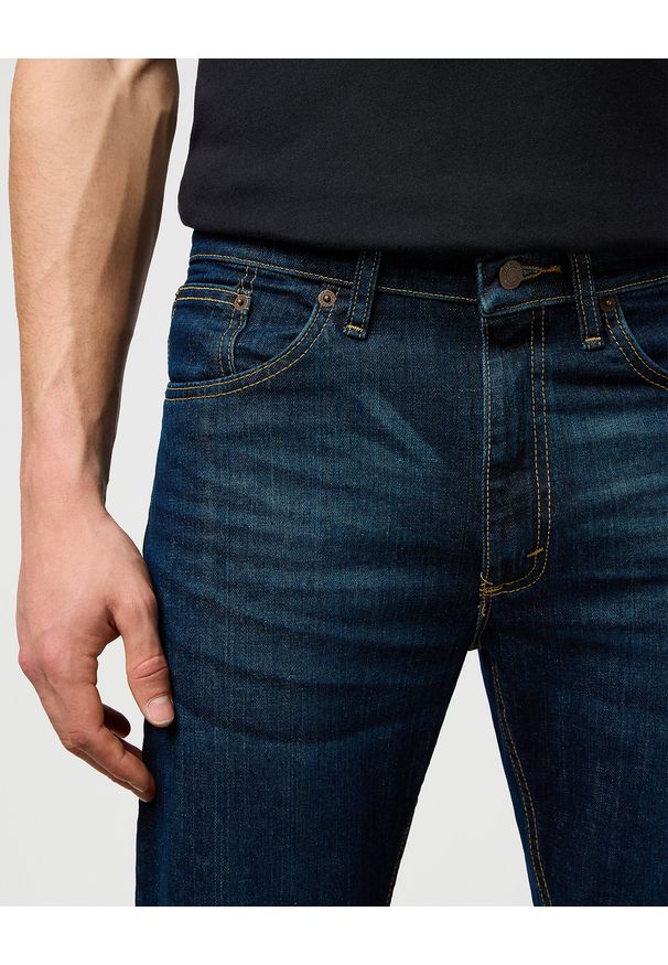 Męskie Spodnie Jeansowe Wrangler Regular Fit Blackened Indigo 112352956. Okazja: na co dzień. Styl: klasyczny, casual