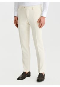 Pako Lorente - PAKO LORENTE - Beżowe spodnie ganiturowe z lnem. Kolor: beżowy. Materiał: len. Wzór: gładki. Sezon: wiosna, lato #1