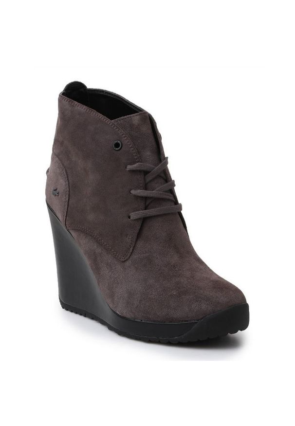Buty Lacoste Jarriselle Srw W Dk 7-28SRW1140248 brązowe. Okazja: na co dzień. Kolor: brązowy. Materiał: zamsz, materiał. Szerokość cholewki: normalna. Obcas: na koturnie. Styl: casual
